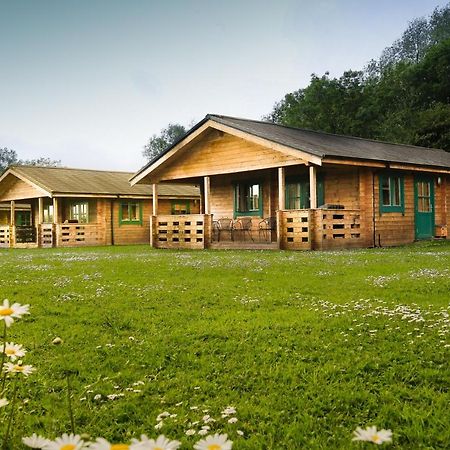 Lake Pochard Holiday Lodges Саут-Керни Экстерьер фото